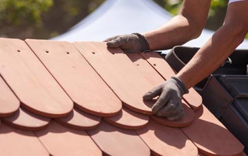 Thornage roof tile contractors